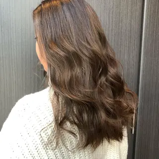 セミロング カラー ヘアアレンジ マツエク・マツパ Noah's　Ark所属・透明感カラー🫧ヘア セット🫧松本菜月の眉毛・アイブロウイメージ