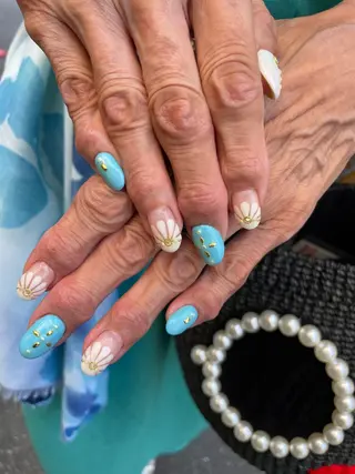 ネイル Seek Red Nail所属・Yoshitake Saoriのネイルデザイン