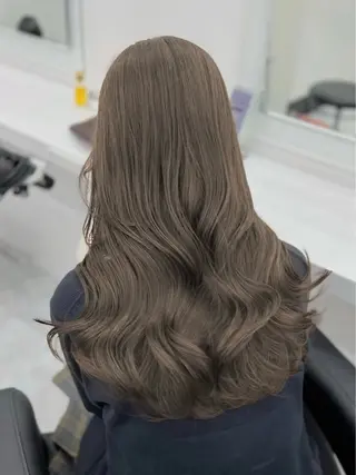 ロング カラー 透明感ブリーチなし♡ 赤み消しNO.1渡邉のヘアスタイル