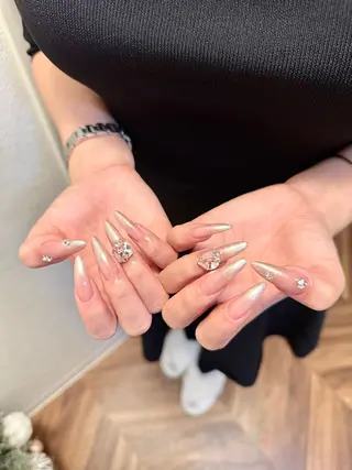 ネイル UnicornNail所属・Unicorn Nail 矢場町店のネイルデザイン