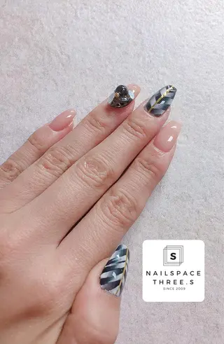 ネイル 坂田 澄香のネイルデザイン