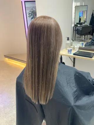 カラー 🌈Agu hair 副店長/岩渕蓮のヘアスタイル