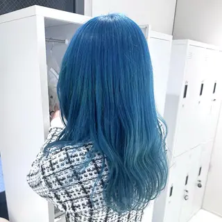 セミロング カラー デザインカラー/パー マ🦖外岡咲希🦖のヘアスタイル