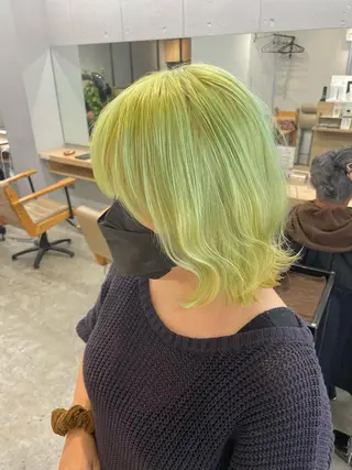 ミディアム SAEKI【ior 】北千住店ブリーチのヘアスタイル