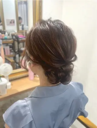 ロング ヘアアレンジ セットサロンCURE YUKIOKAのヘアスタイル