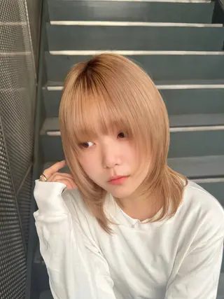 セミロング カラー SALOWIN新宿三丁目【サロウィン】所属・ハッシュレイヤー💐 透明感カラー💐青木のヘアスタイル