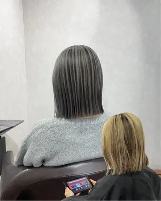 ミディアム _White所属・ＳＨＩ ＺＵのヘアスタイル