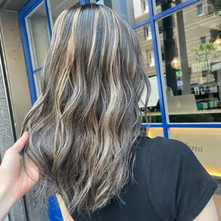 ロング カラー 🫧艶髪/ブリーチ 🐳honami🫧のヘアスタイル