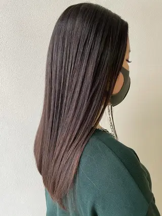 ロング カラー 沢田 瞳のヘアスタイル