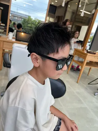 ショート カラー メンズ 安田 海斗のヘアスタイル