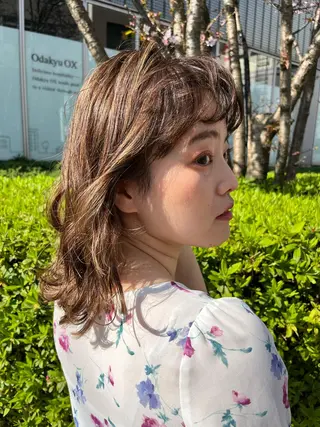 ミディアム ヘアアレンジ ウスイマイコ カット/ケアカラーのヘアスタイル