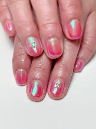 ネイル サンネイルズトーキョー所属・Sun Nails Tokyo三軒茶屋のネイルデザイン