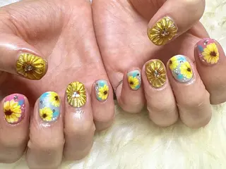 ネイル ハニ！ .のネイルデザイン