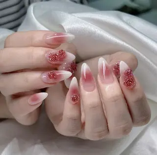 ネイル NAILS 168 新大久保店のネイルデザイン