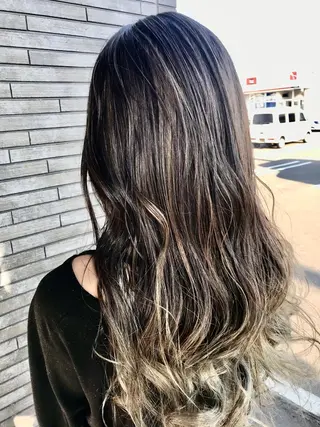 ロング カラー 【earth】オガタ 🫧髪質改善縮毛🫧のヘアスタイル