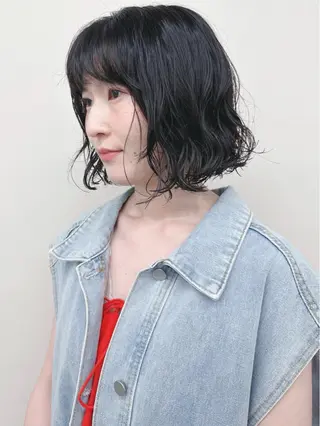 ショート パーマ とうい/くせ毛/ ショート/丸みボブのヘアスタイル