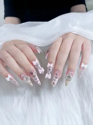 ネイル Amee Nailsalonのネイルデザイン