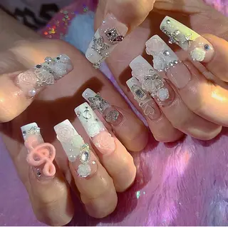 ネイル Lina所属・Lina Nail Salonのネイルデザイン