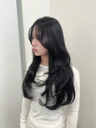 ロング 透明感カラー/レイヤ ー/Himari🩶のヘアスタイル