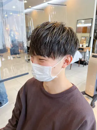 ショート カラー メンズ メンズカット曲がる 縮毛矯正佐々木タクマのヘアスタイル