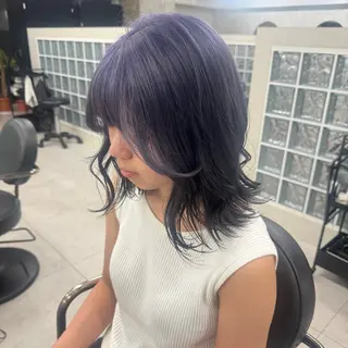 カラー momone 【Loem】のヘアスタイル