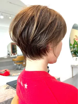 ショート fAture.所属・土井 優のヘアスタイル