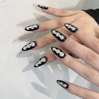 ネイル BONNIE所属・BONNIE MIKIのネイルデザイン