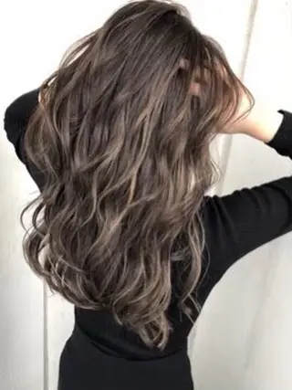 ロング 上本 真永のヘアスタイル