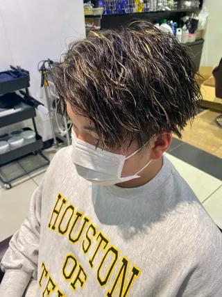 ショート カラー パーマ メンズ 酸スト/フェザー パーマ/三谷海斗のヘアスタイル