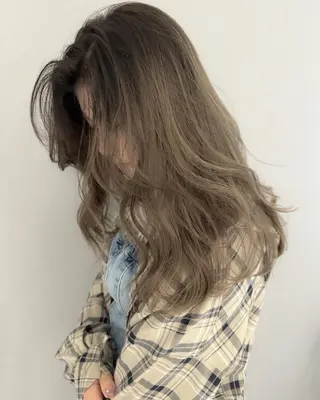 セミロング カラー Grow by NYNY 打越裕樹のヘアスタイル