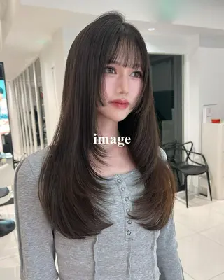 ロング マツオ イヨリのヘアスタイル