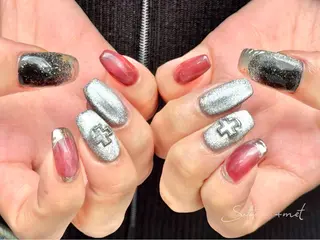 ネイル Refine ネイリスト 坂本のネイルデザイン