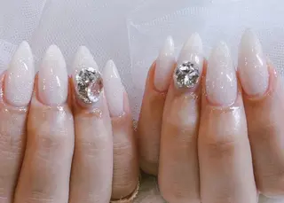 ネイル le'a-レア-【ア イ×ネイル×眉】のネイルデザイン