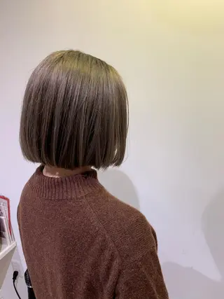 ショート カラー ROUTE ルートのヘアスタイル