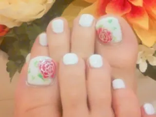 ネイル 伊藤 アップネイルのネイルデザイン