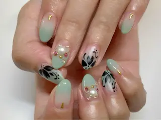 ネイル Viva Joie所属・Viva Joieのネイルデザイン