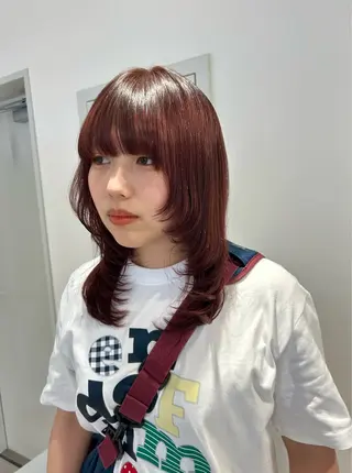セミロング カラー くびれヘア/透明 感カラー　今川大河のヘアスタイル
