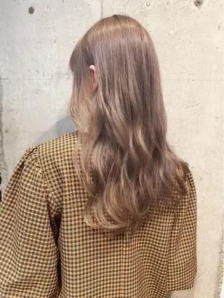 ロング ベージュカラー/長岡 レイヤーカット/コウのヘアスタイル