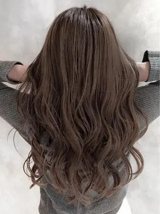 セミロング ANDO HIKARIのヘアスタイル
