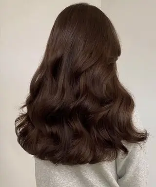 ロング FILMS Rei 透明感カラー/パーマのヘアスタイル