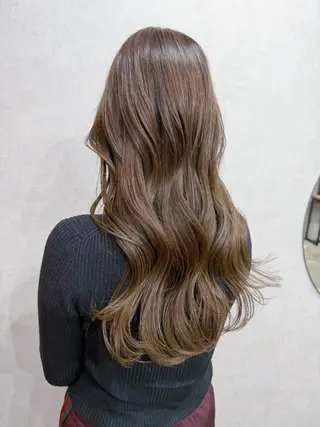 セミロング カラー AiM 大名　似合わせカットのヘアスタイル