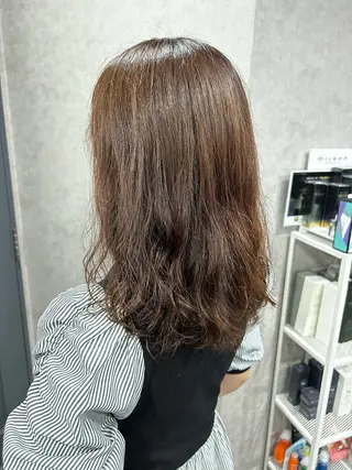 セミロング giniro所属・giniro ホソミのヘアスタイル