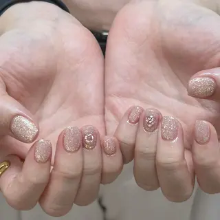 ネイル IYOU NAIL町田店所属・IYOUNAIL- Piggyのネイルデザイン
