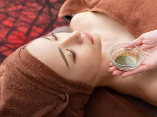 立体小顔×艶肌×美ボ ディ似合わせ施術 岡のエステ・リラクイメージ