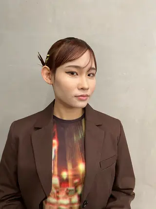 ミディアム カラー ヘアアレンジ mina 🌷のヘアスタイル