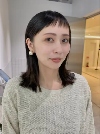 ミディアム カラー 似合わせカット レイヤーボブウルフのヘアスタイル