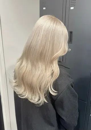 ロング カラー Beleza Shibuya所属・ヒロミ/ミルクティー /ブロンド/ピンクのヘアスタイル