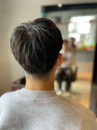 メンズ inswer所属・TAKAMI YOSHIMIのヘアスタイル