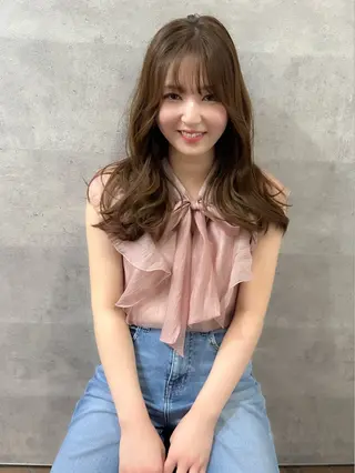 セミロング カラー 坂本 理輝のヘアスタイル