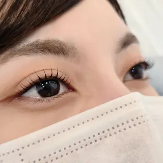 マツエク・マツパ 小筆 耀のヘアスタイル